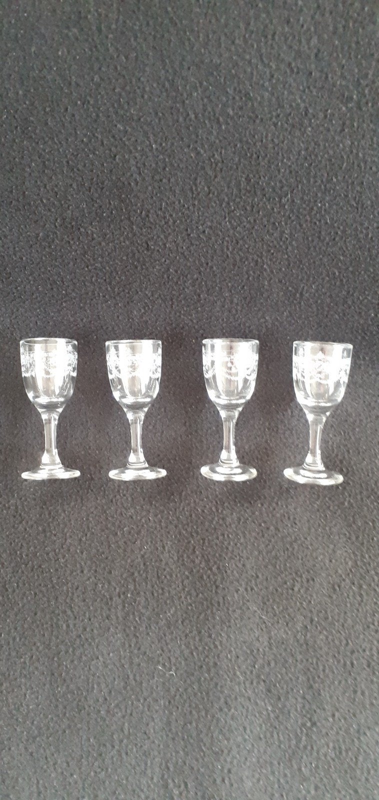 Set van 4 Grand Marnier borrelglaasjes, Verzamelen, Ophalen of Verzenden, Gebruikt, Borrel- of Shotglas