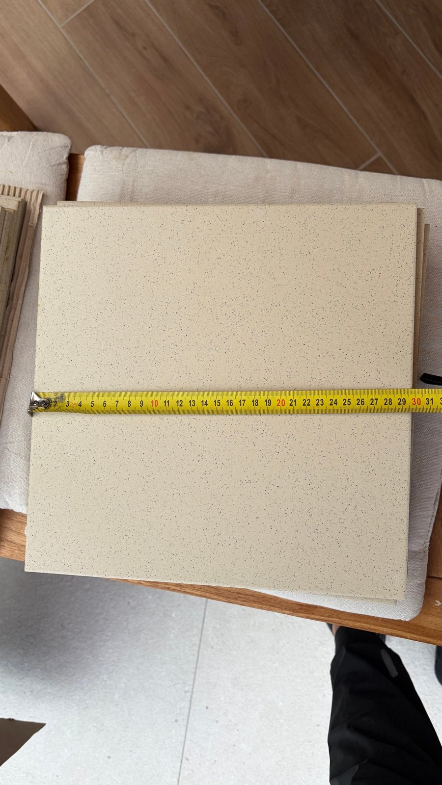 24 tegels voor badkamer of berging - 30x30 cm, Gebruikt, Keramiek, Ophalen of Verzenden, 20 tot 40 cm