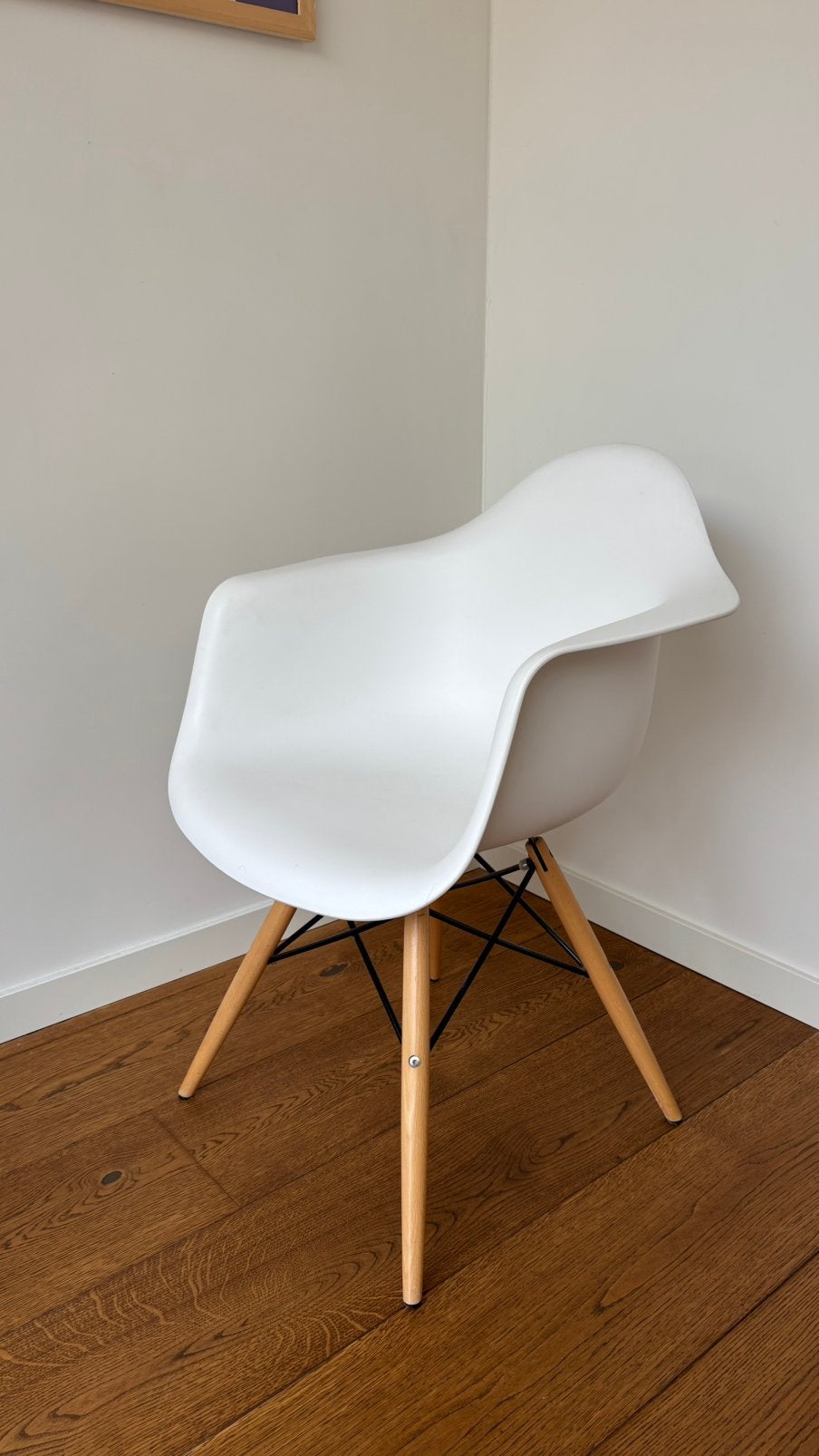 Armchair - inspired from the DAW Eames - Vitra, Ophalen of Verzenden, Zo goed als nieuw, Eén, Wit