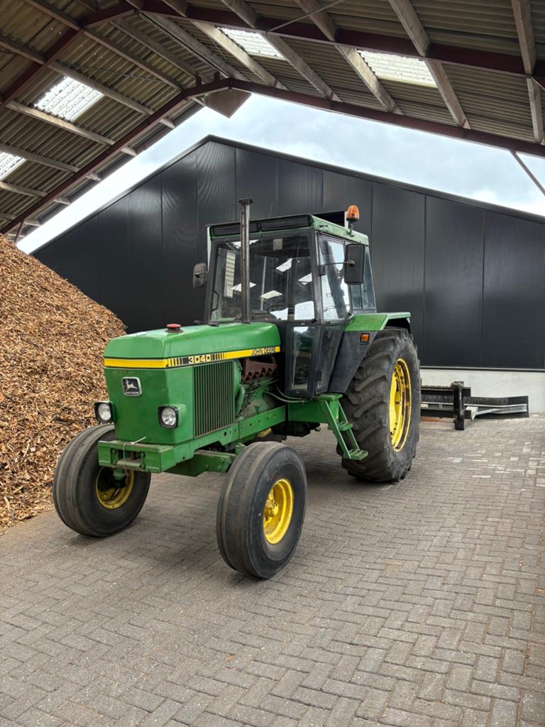 Te koop John Deere 3040, Zakelijke goederen, Agrarisch | Tractoren, Ophalen, Gebruikt, Tot 80 Pk, John Deere