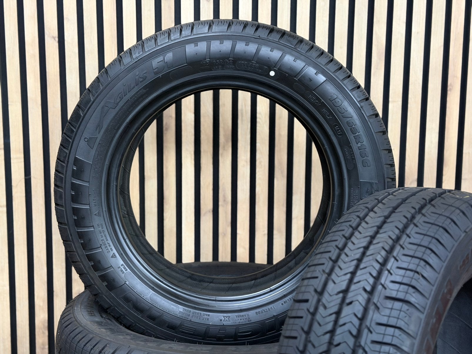 4x 195/65R16C Michelin Busbanden DEMO ZGAN incl Montage €300, Ophalen, Bestelwagen, 16 inch, Nieuw