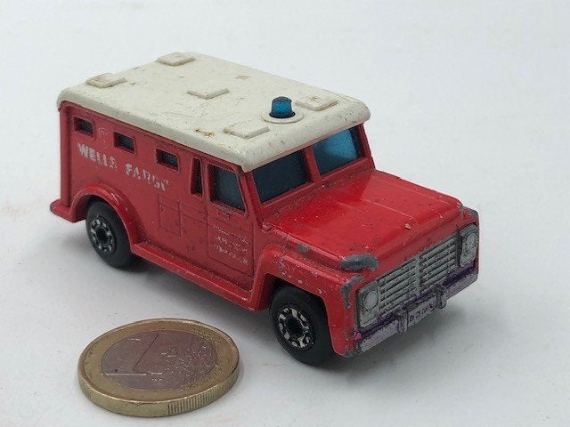 Armored Truck Rood, Matchbox SuperFast by Lesney, Ophalen of Verzenden, Gebruikt, Bus of Vrachtwagen