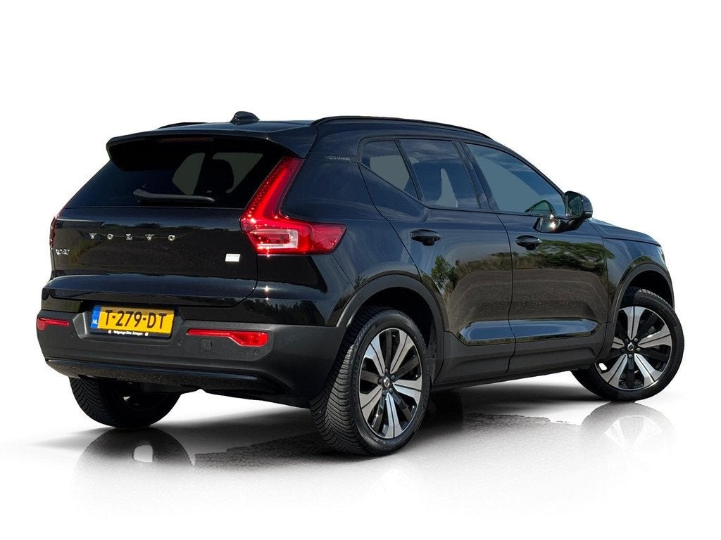 Volvo XC40 Recharge Plus 70kWh  Warmtepomp  ACC  Ca, Auto's, Volvo, Stof, Gebruikt, 422 km, Zwart