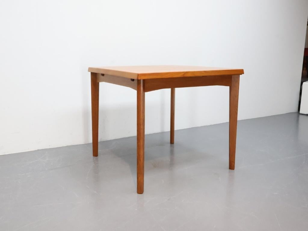 Vintage eettafel | Deens design | Henning Kjaernulf, Ophalen, Gebruikt, 50 tot 100 cm, 50 tot 100 cm