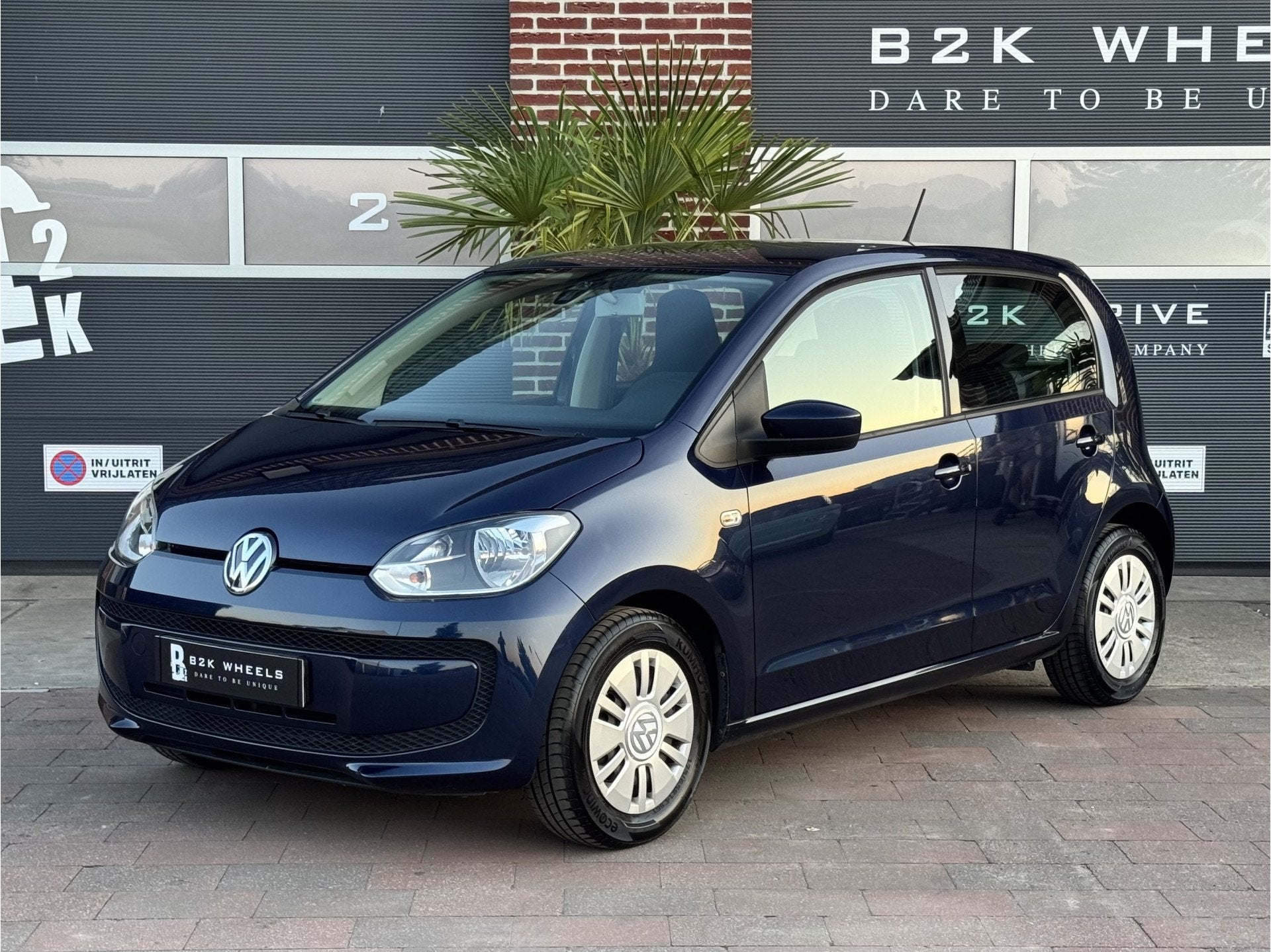 Volkswagen up! 1.0 move up! BlueMotion | NAP | Airco | 5 deu, Auto's, Voorwielaandrijving, Euro 5, Stof, Gebruikt