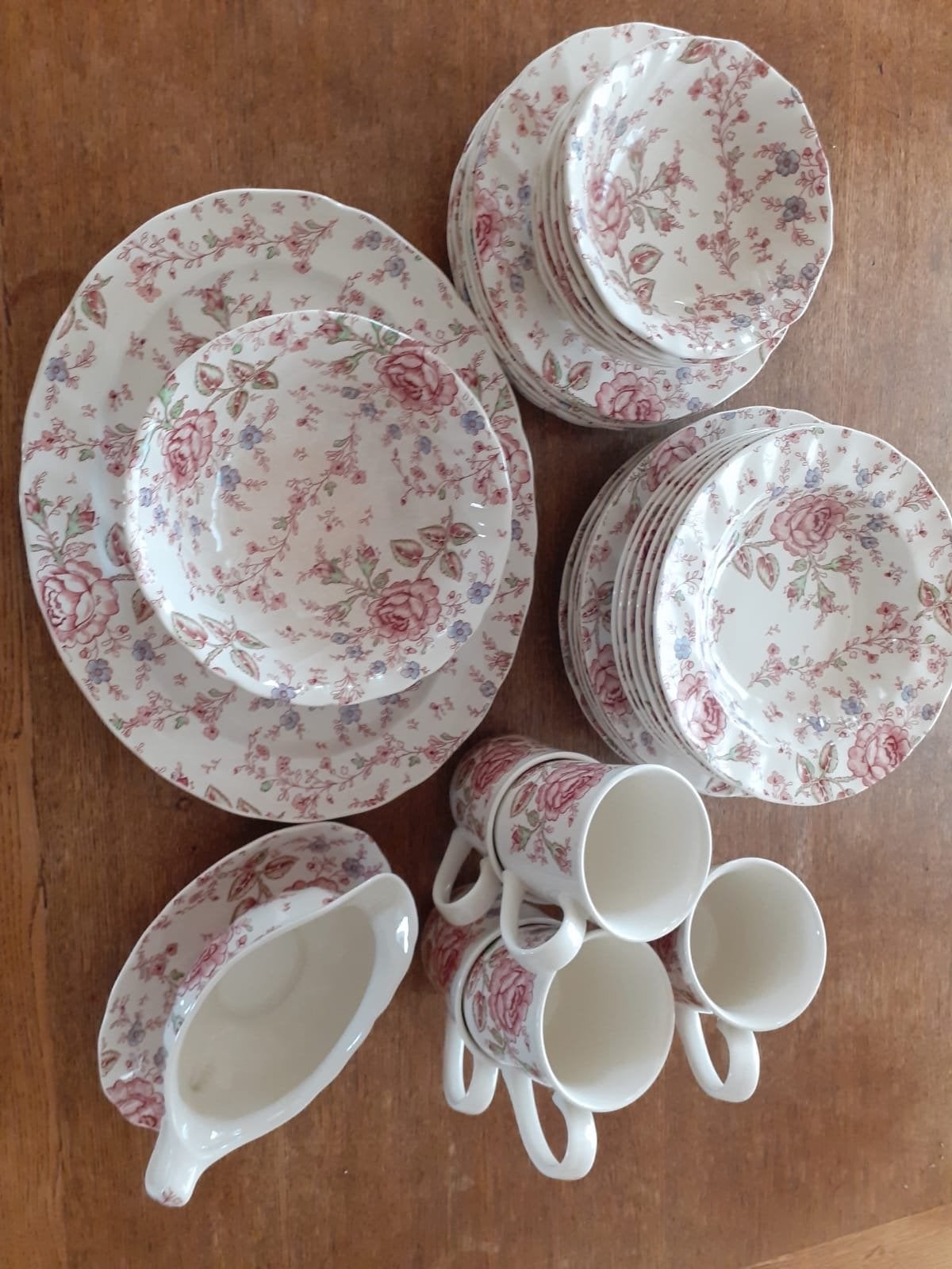 Johnson Bros England Servies - The Friendly Village, Ophalen, Gebruikt, Overige merken, Keramiek
