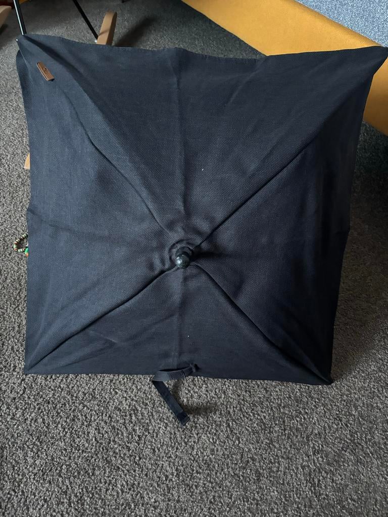 Nuna kinderwagen parasol donkergrijs, Ophalen, Zo goed als nieuw