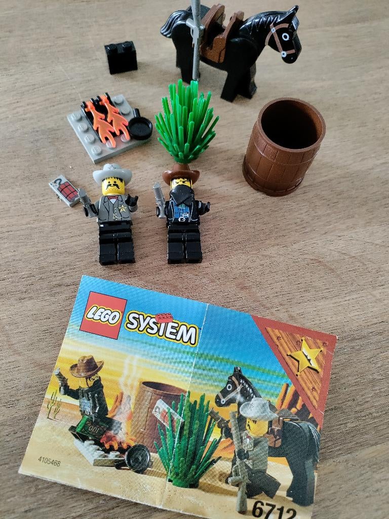 Vintage Lego - 6712 Sheriff's Showdown & 6018 Battle Dragon, Kinderen en Baby's, Speelgoed | Duplo en Lego, Ophalen of Verzenden