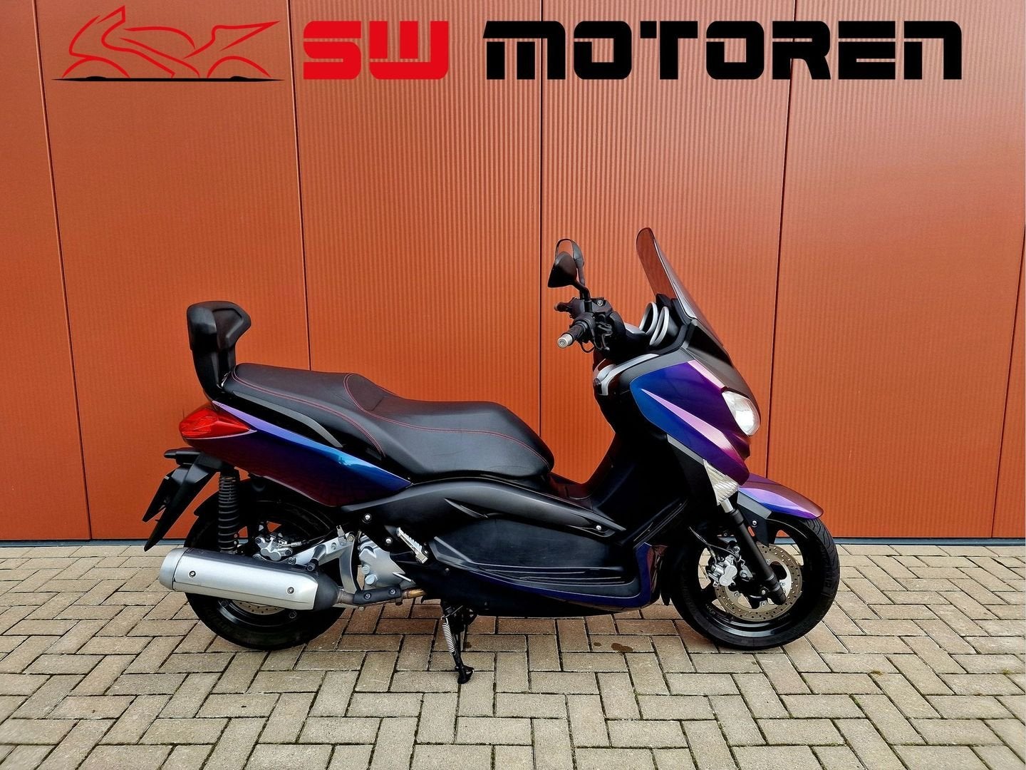 XMAX 250 NL MOTOR, CUSTOM WRAP, NWSTAAT, LAGE KM! X MAX 250, 250 cc, Scooter, Bedrijf, Onbekend