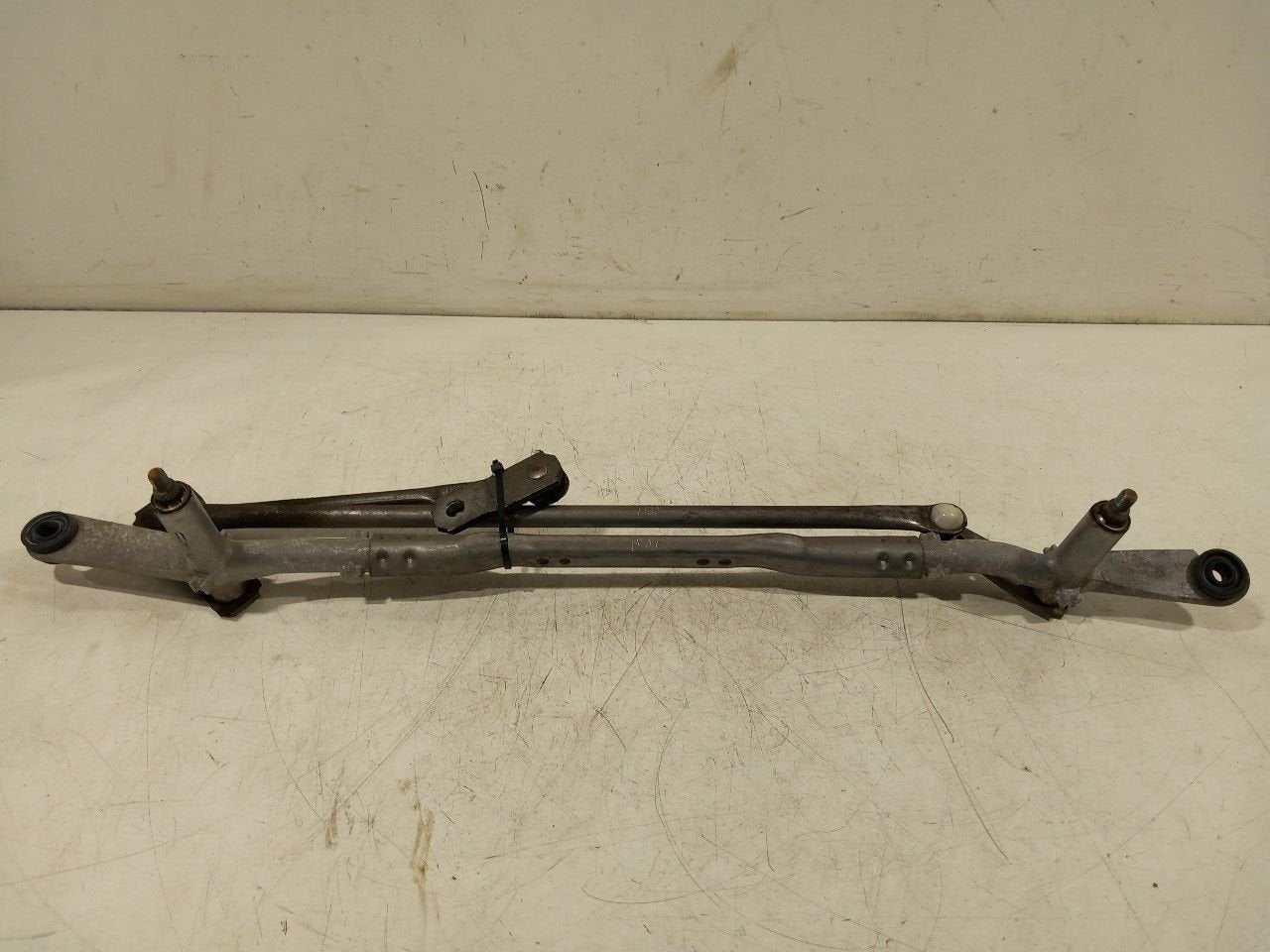 Ruitenwisser mechaniek voor Suzuki Ignis, Onderdelen@venauto.nl, Van der Ven Autorecycling B.V., Gebruikt, Ettenseweg 76, 4706 PB Roosendaal, The Netherlands