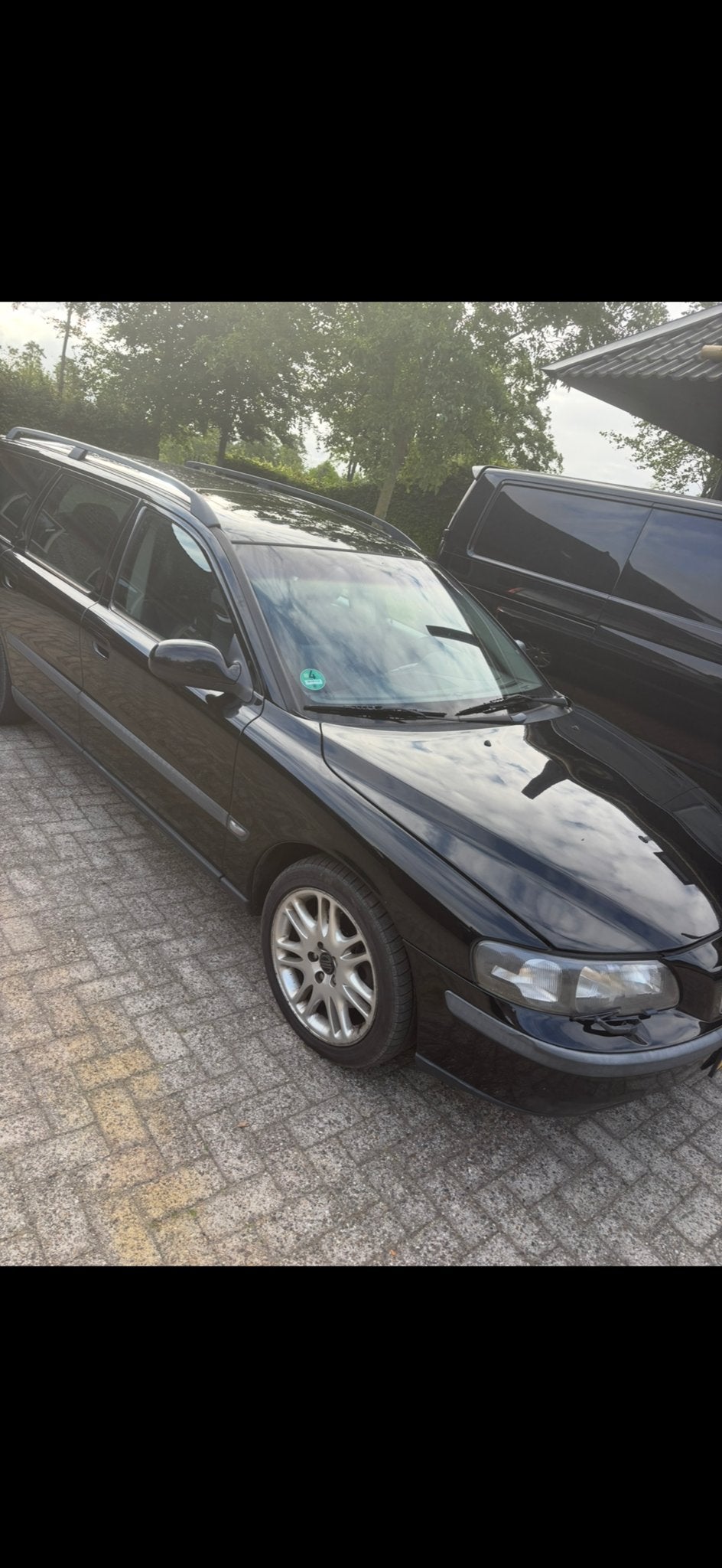 Volvo V70 2.3 T-5 250PK AUT 2000 Zwart, 1588 kg, 1800 kg, 7 stoelen, Zwart
