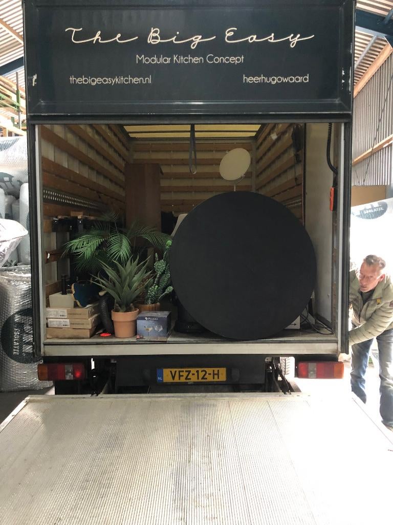 Verhuiswagen / bus met laadklep te huur met chauffeur, Diensten en Vakmensen, Verhuur | Auto en Motor, Met chauffeur, Verhuiswagen of Bestelauto