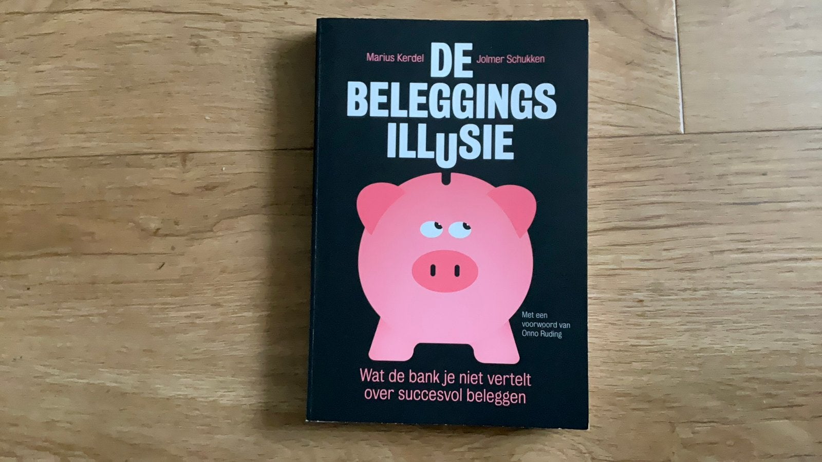 Boek De Bellegings Illusie zgan, Boeken, Ophalen, Zo goed als nieuw