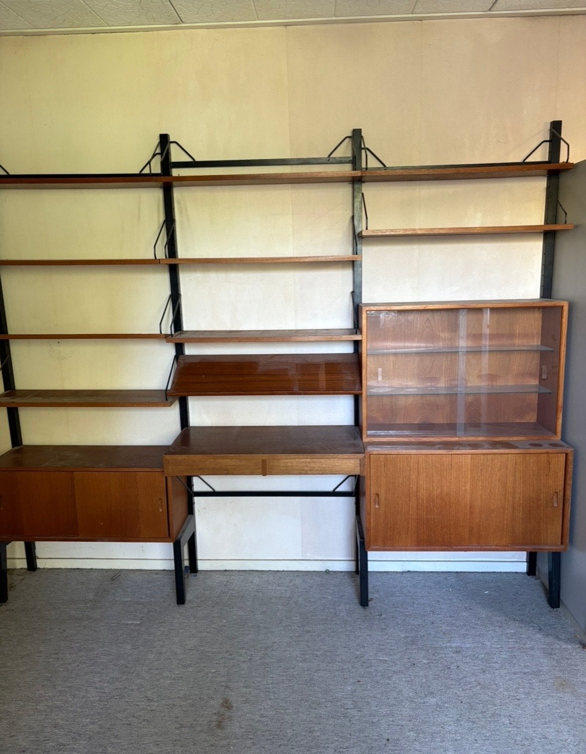 Vintage Teak Wandsysteem met Bureau en Vitrinekast, Ophalen of Verzenden
