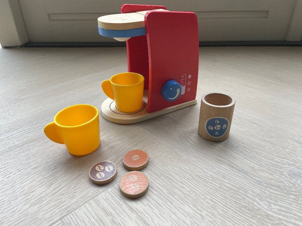 koffiezetapparaat houten speelgoed, Kinderen en Baby's, Speelgoed | Houten speelgoed, Ophalen of Verzenden, Gebruikt, Meubelstuk of Keukentje