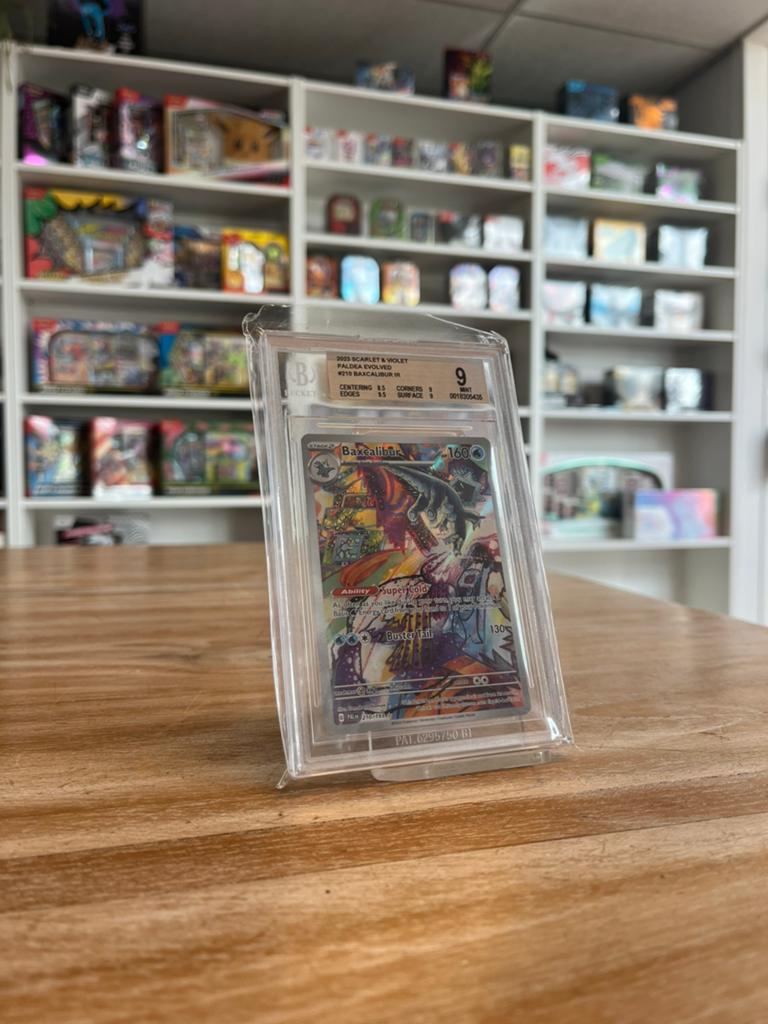2023 Pokémon Baxcalibur PAL #210 BGS 9, Ophalen of Verzenden, Nieuw