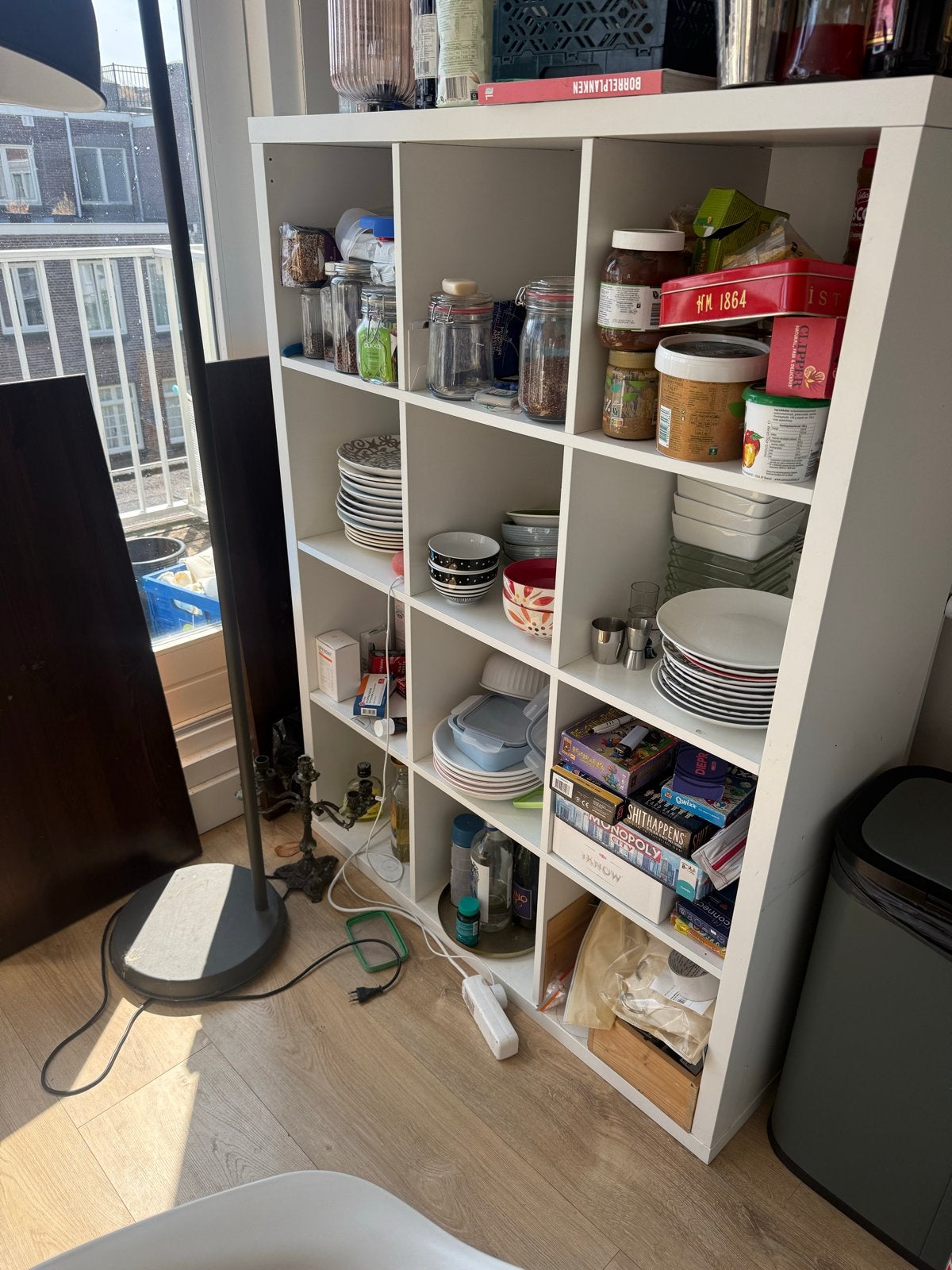 Gratis kallax kast ikea: Gebruikt maar kan nog een ronde mee, Ophalen of Verzenden, Gebruikt
