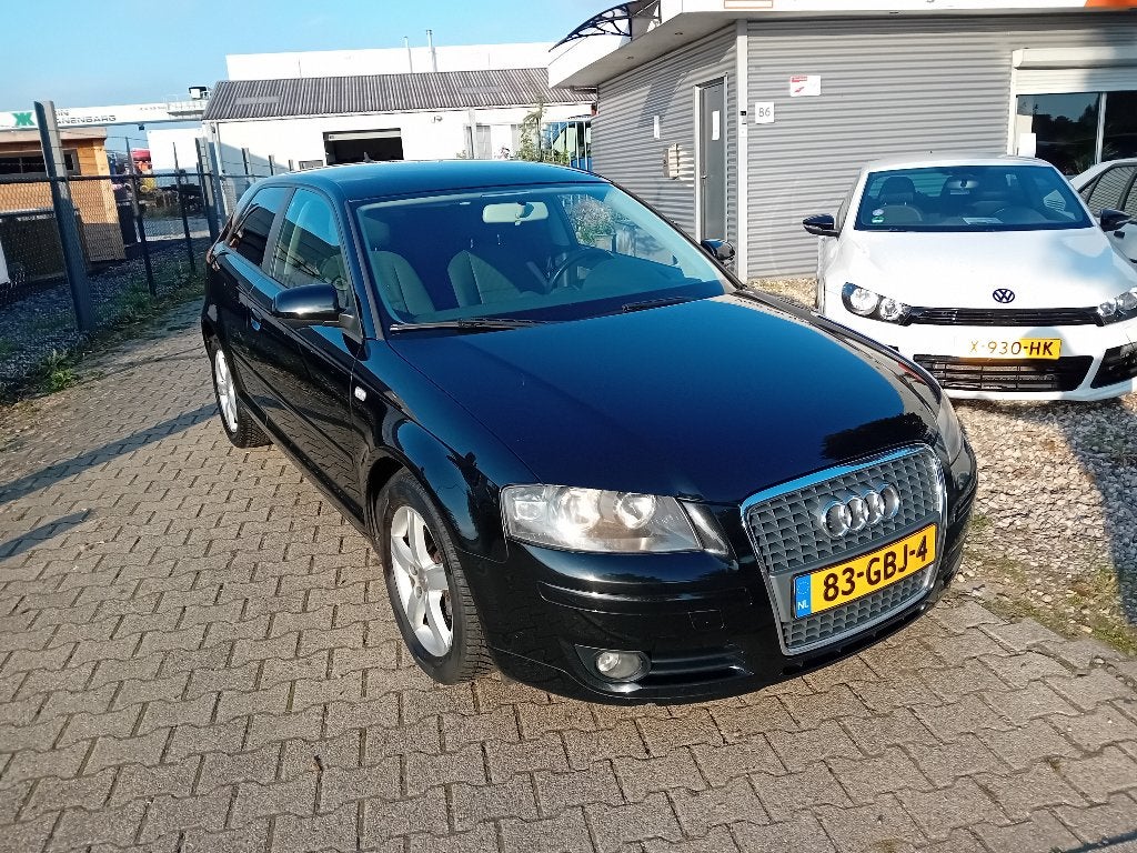 Audi A3 1.4 Tfsi 92KW 3D 2008 Zwart APK 27-08-2027!! AIRCO!!, Auto's, Voorwielaandrijving, 4 cilinders, Zwart, Origineel Nederlands