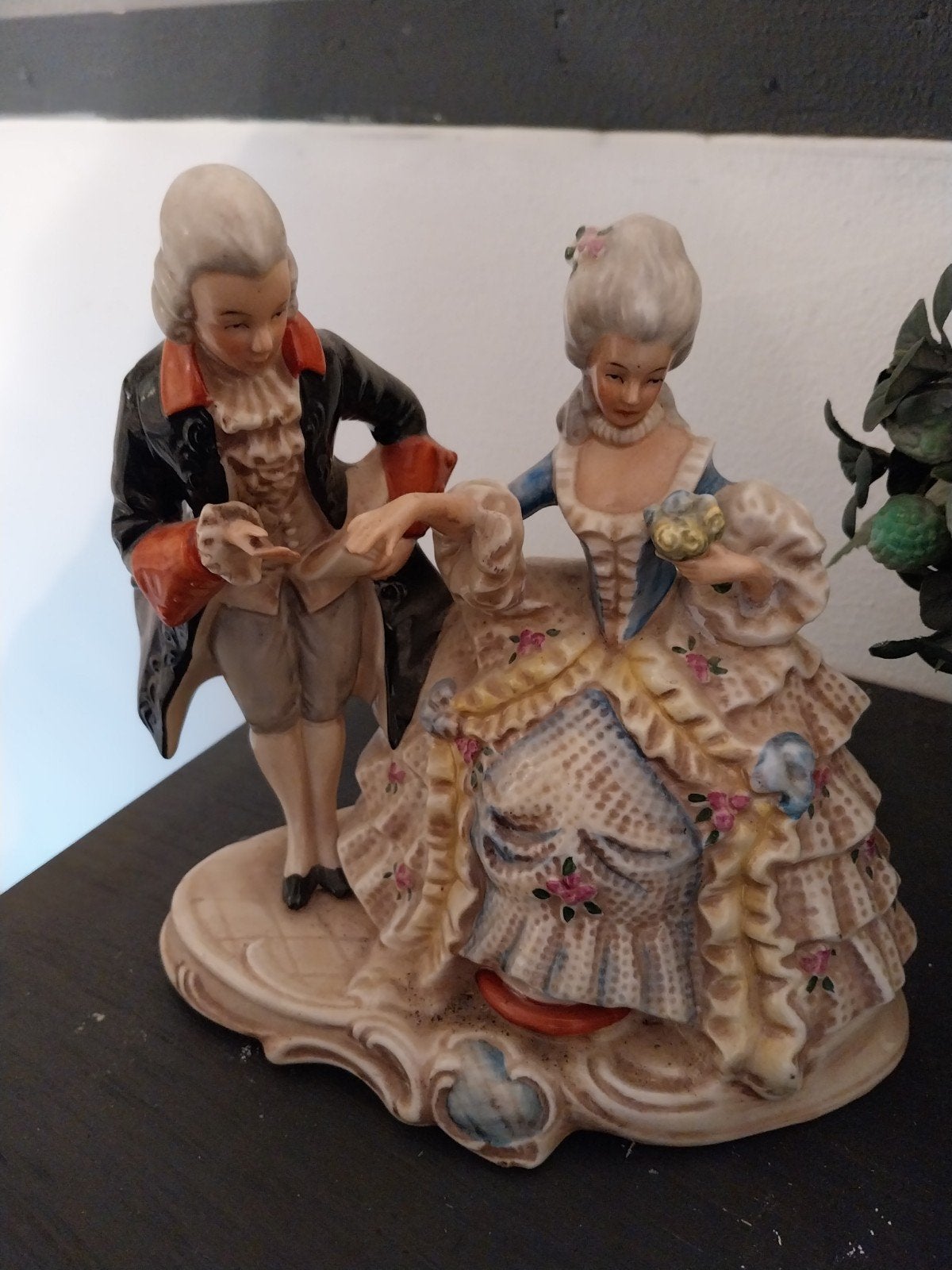 Vintage Porseleinen Beeldje: Rococo Danspaar (Made in GDR), Ophalen