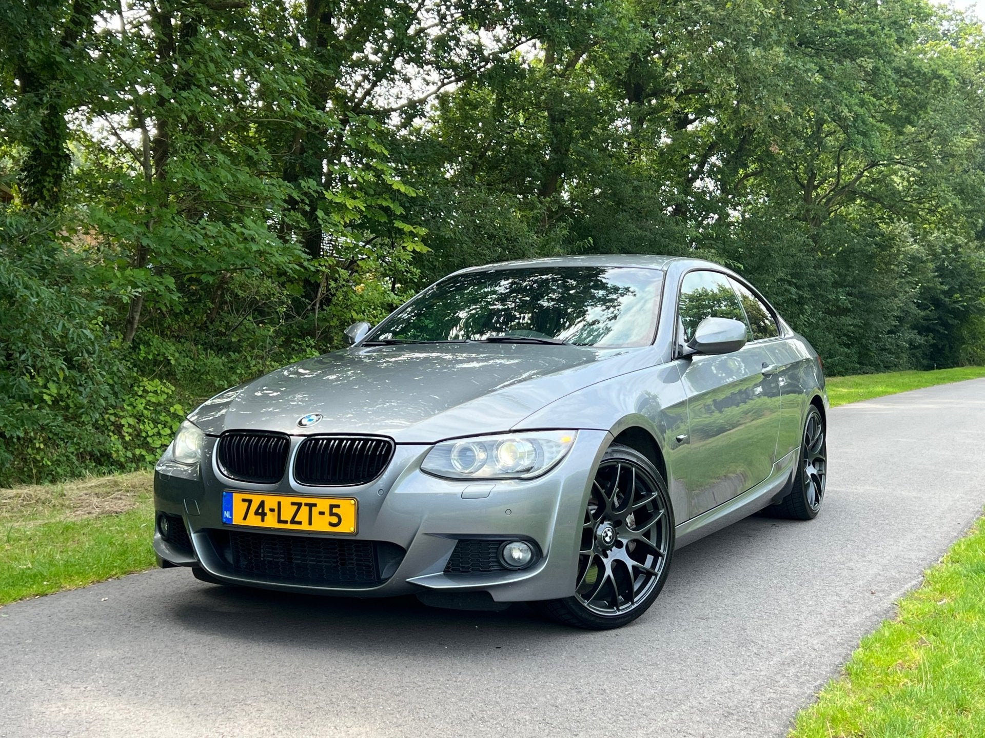 BMW 3-serie Coupé 335xi High Executive Coupe, Auto's, BMW, Automaat, Euro 5, 1595 kg, 4 stoelen