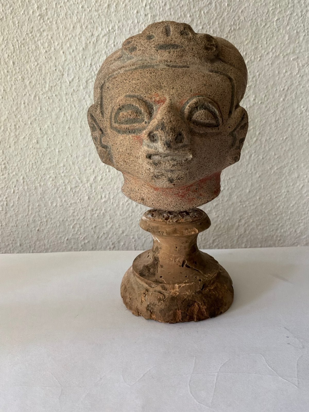 Mesoamerikaans kopje. Terracotta., Minder dan 20 cm, Handgemaakt, Steen of Keramiek, Beige