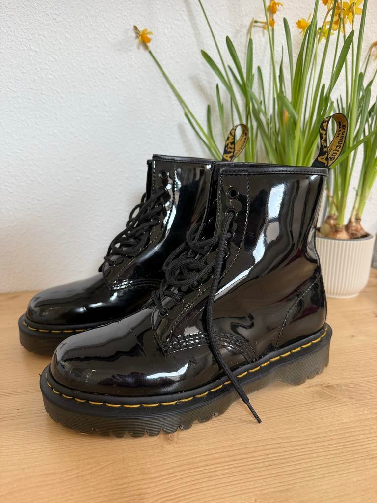 Dr. Martens 1460 Bex lak maat 39, Kleding | Dames, Schoenen, Zwart, Lage of Enkellaarzen, Ophalen of Verzenden, Zo goed als nieuw