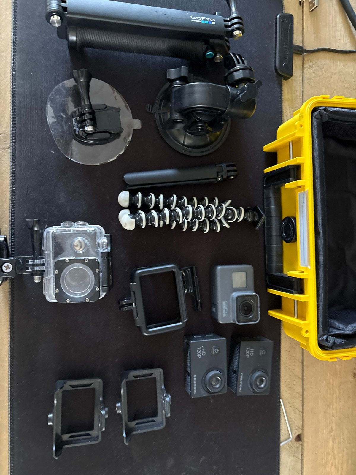 GoPro Hero 5 Black & Grundig HD 720P Action Camera Set, Ophalen of Verzenden, Zo goed als nieuw, GoPro