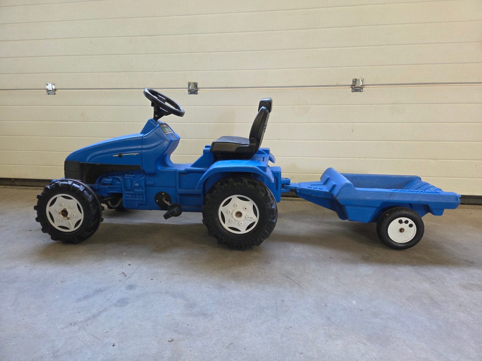 New Holland Farmer traptractor met aanhanger, Ophalen, Gebruikt, Trapvoertuig
