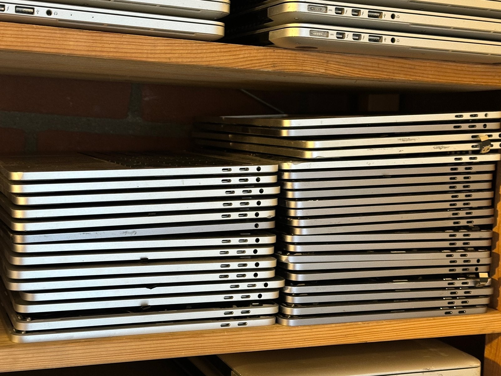 Apple Topcase A2141/A1990/A1707 compleet zonder logicboard, Gebruikt, Overige modellen, 13 inch, Minder dan 2 Ghz