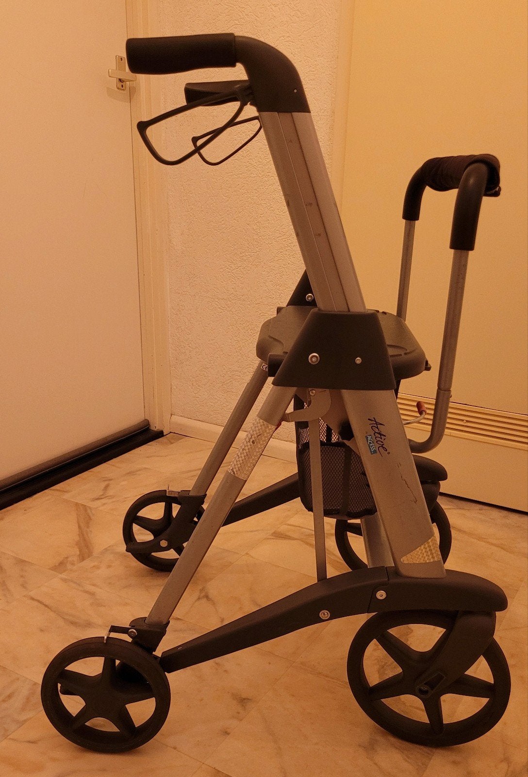 Rollator ANWB "Acces Active" of "active walker", Ophalen