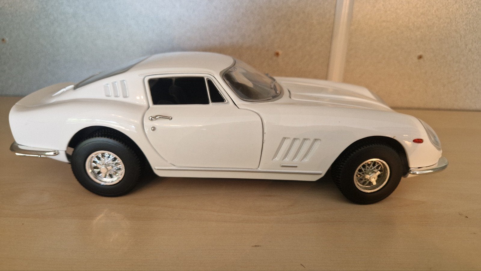 Witte Ferrari 275 GTB schaalmodel, Ophalen of Verzenden