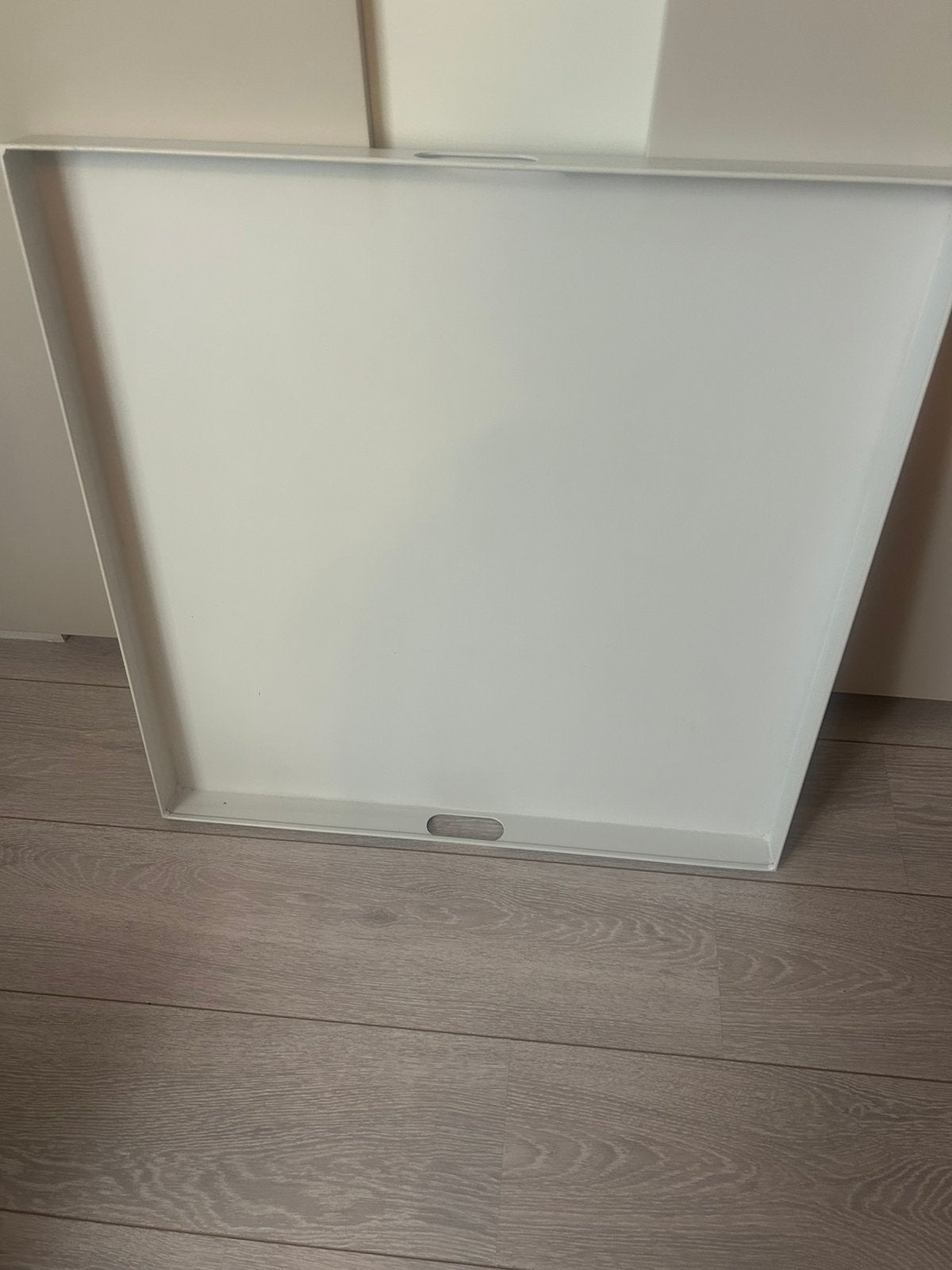 Wit dienblad voor buiten 70x70 cm, Huis en Inrichting, Ophalen of Verzenden, Zo goed als nieuw, Vierkant, Overige materialen