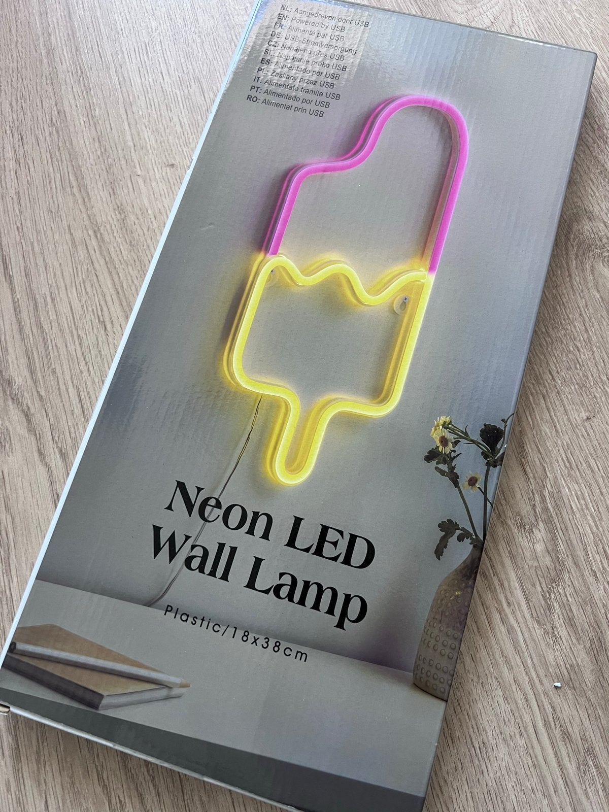 Neon LED Wandlamp IJsje - Roze/Geel, Kunststof, Meerkleurig, USB-aansluiting, Nieuw