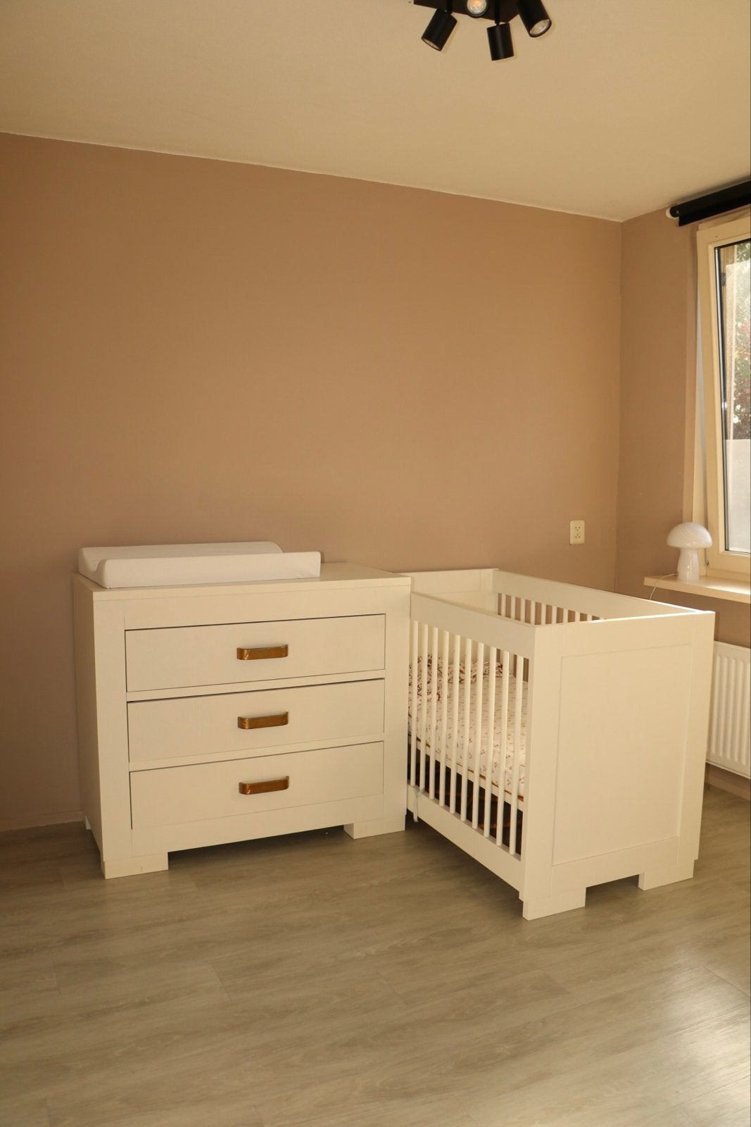 Baby ledikant met commode en gratis verschoonmatje, Ophalen, Gebruikt, 50 tot 70 cm, 75 tot 100 cm