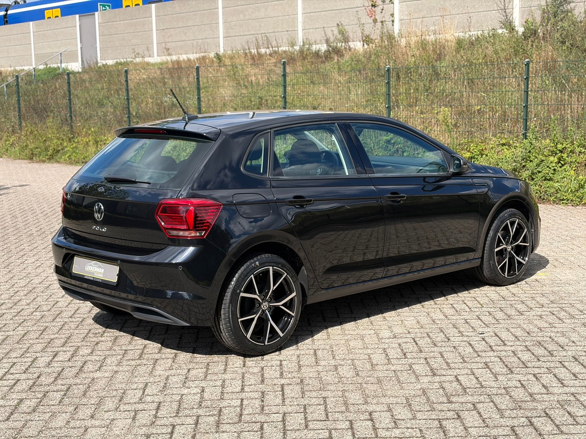 Volkswagen Polo 1.0 TSI Highline CARPLAY I CRUISE I R-LINE V, Voorwielaandrijving, 1063 kg, Gebruikt, 95 pk