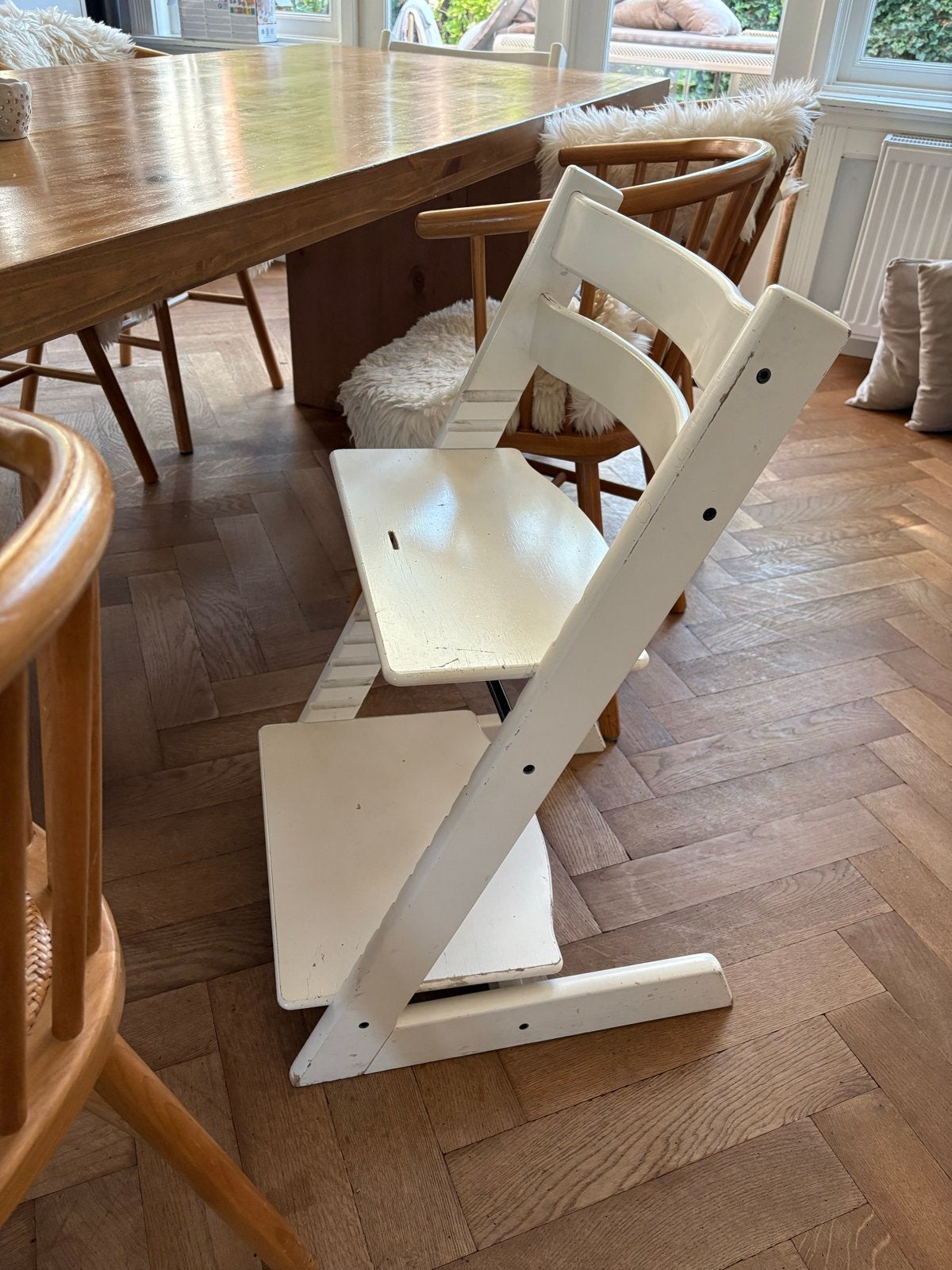 Stokke meegroeistoel wit (ouder model), Kinderen en Baby's, Kinderstoelen, Ophalen, Gebruikt, Meegroeistoel