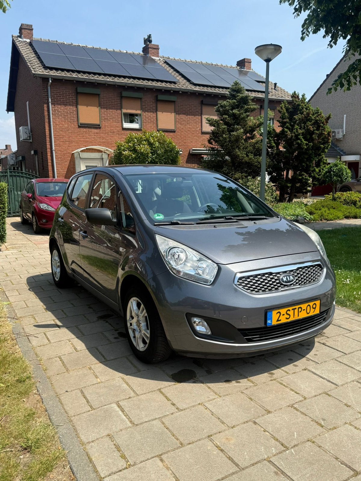Kia Venga 1.4 Cvvt 2011 Grijs, Auto's, Voorwielaandrijving, 4 cilinders, 1396 cc, 1153 kg