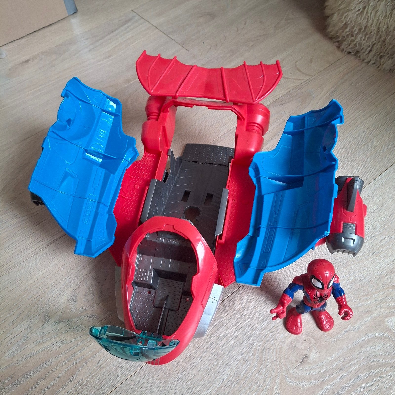 Spider-Man Jetquarters, Ophalen, Zo goed als nieuw