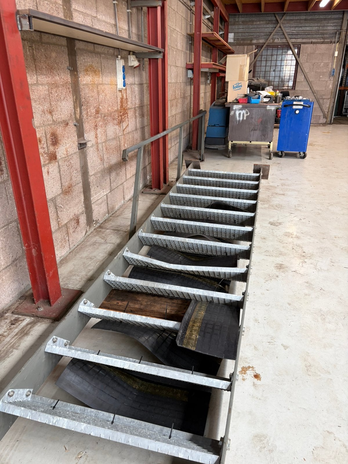 Metalen TRAP TBv VERDIEPINGSVLOER 3 MTR, Ophalen, Gebruikt, Trap, 2 tot 4 meter