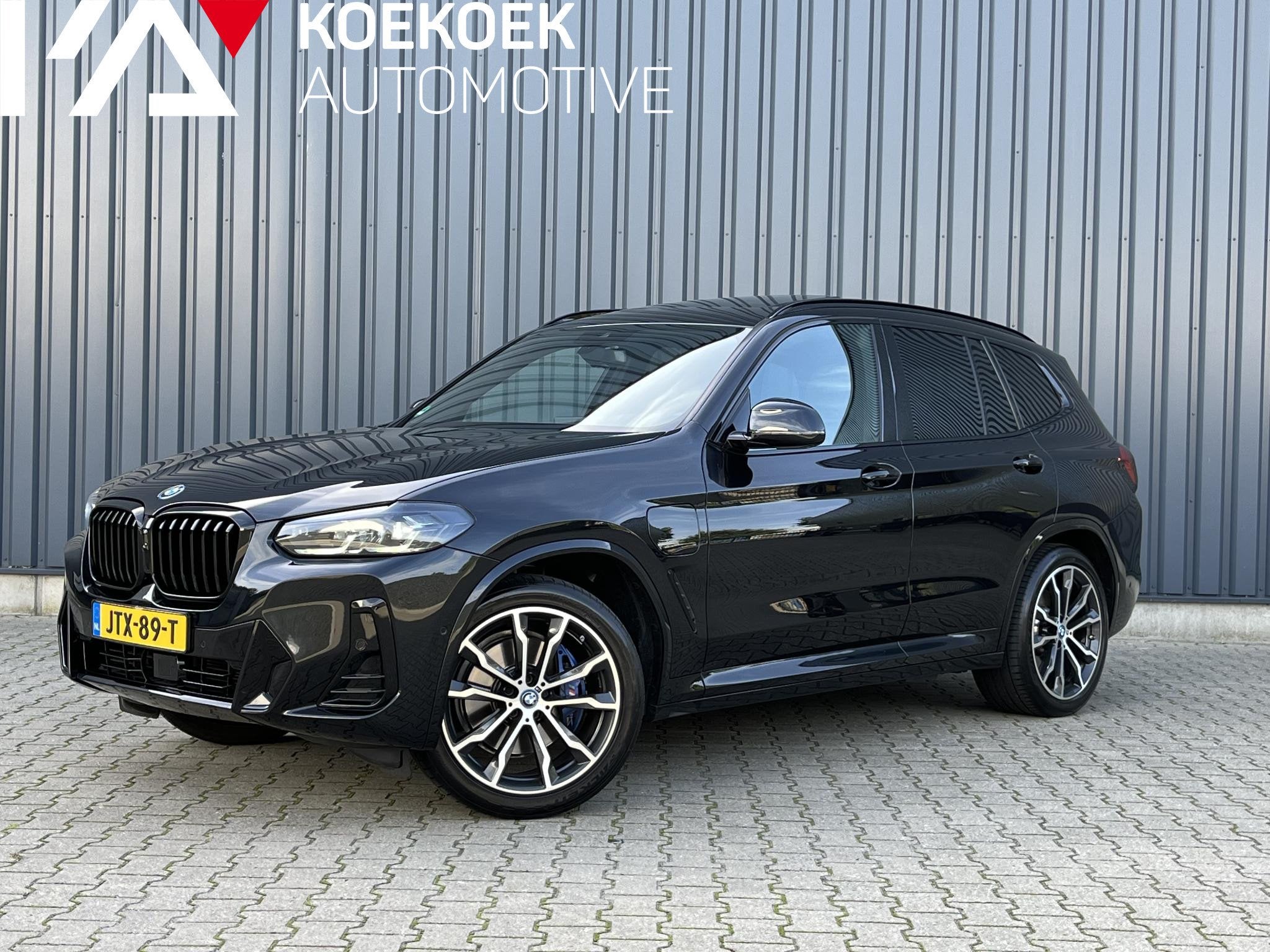 BMW X3 xDrive30e High Executive, Gebruikt, 4 cilinders, Zwart, Bedrijf