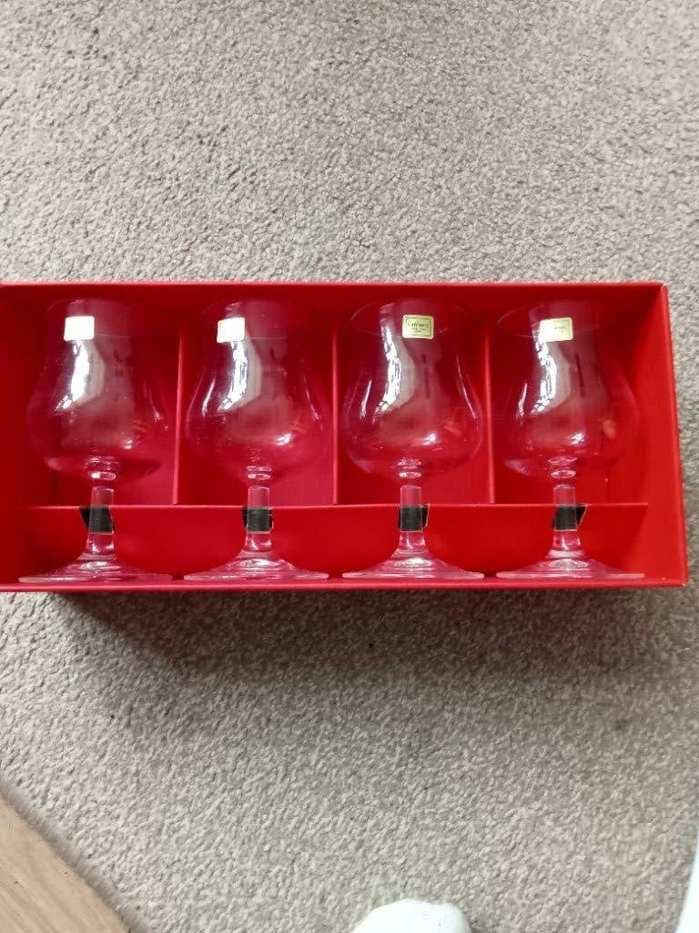 4 Bacchus Luminarc wijnglazen, Ophalen, Nieuw, Overige typen