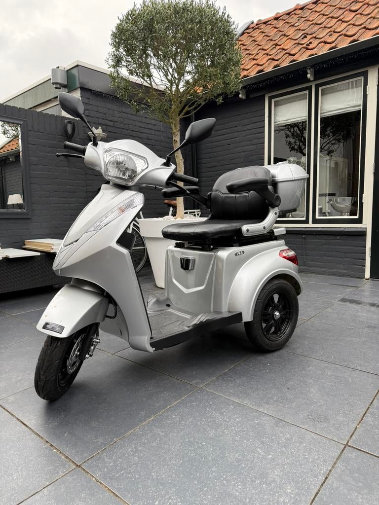 ZGAN: IVA E1000 Elektrische Scootmobiel – Slechts 140km!, Ophalen, Overige modellen, Elektrisch, Nieuw