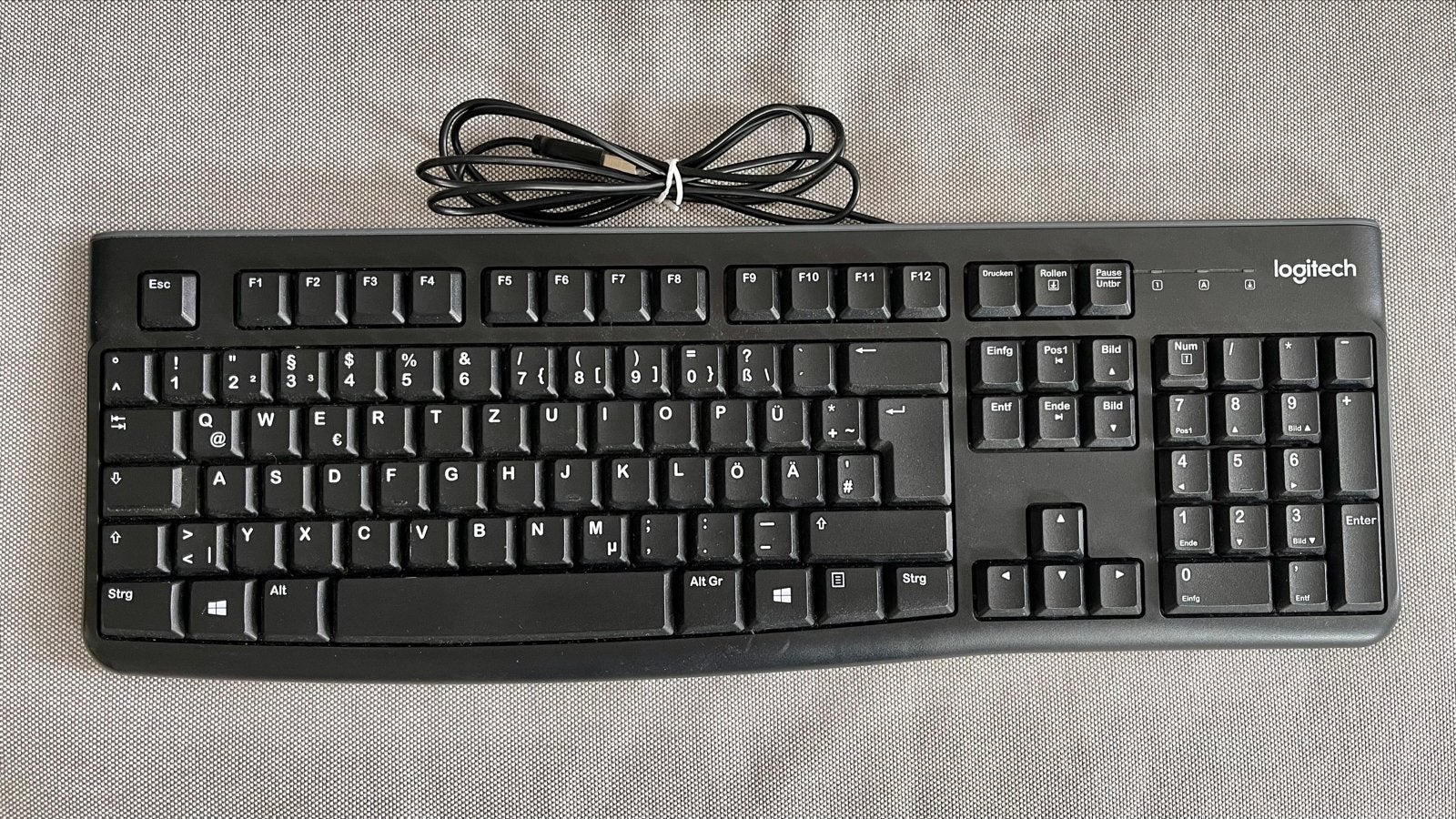 Logitech K120 Wired USB Keyboard – German QWERTZ, Gebruikt, Ophalen of Verzenden, Numeriek gedeelte, Qwertz