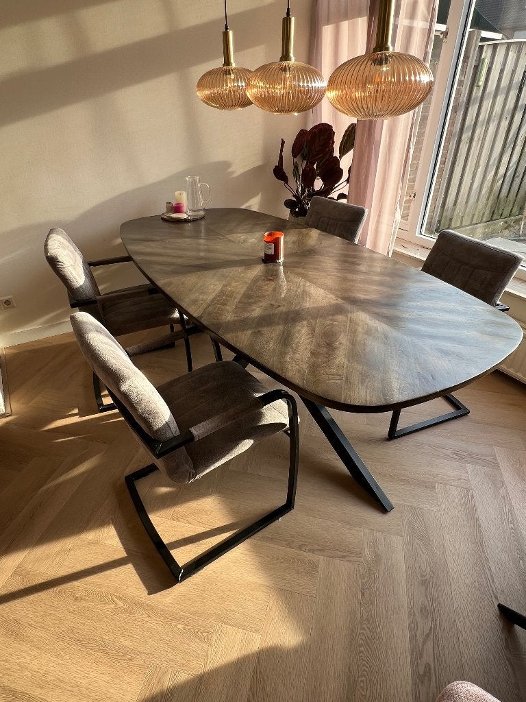 Eetkamerstoelen 4 stuks Grijs Zwart Metaal Industriële Stijl, Ophalen, Zo goed als nieuw, Vier, Industriël