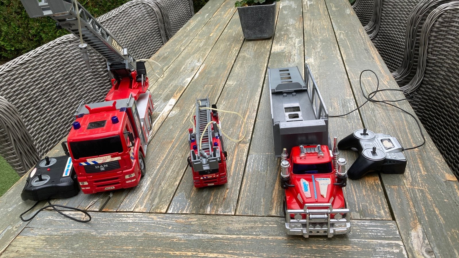 3 speelgoed brandweerauto’s, Verzamelen, Ophalen of Verzenden, Gebruikt