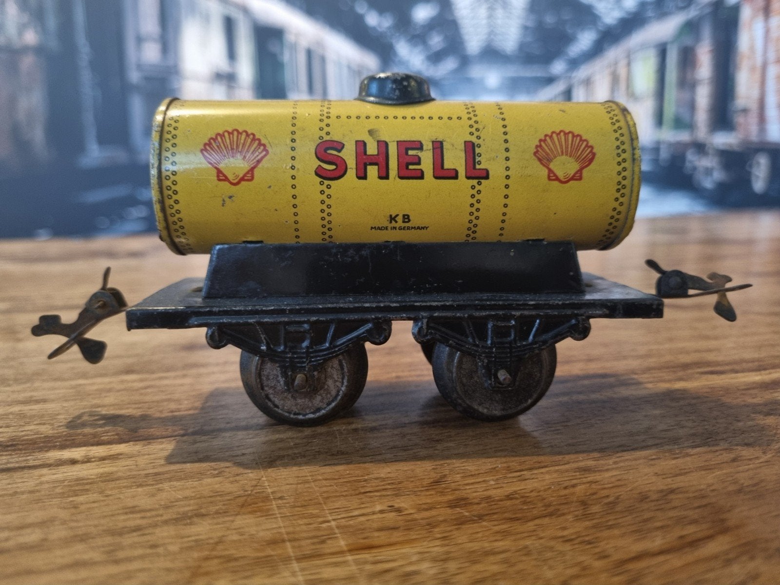 Vintage Shell Tankwagon KB Made in Germany, Hobby en Vrije tijd, Overige merken, Wisselstroom, Gebruikt, Wagon