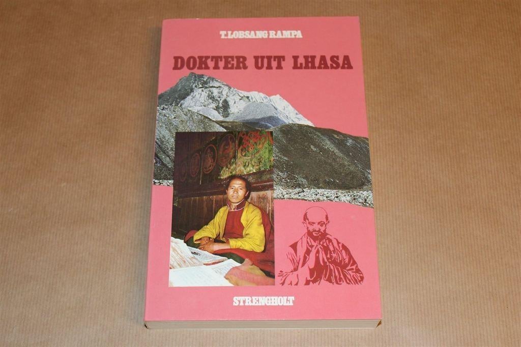 Lobsang Rampa — Dokter uit Lhasa [Reis door Oorlog in China], Ophalen of Verzenden, Gelezen, Overige onderwerpen, Achtergrond en Informatie