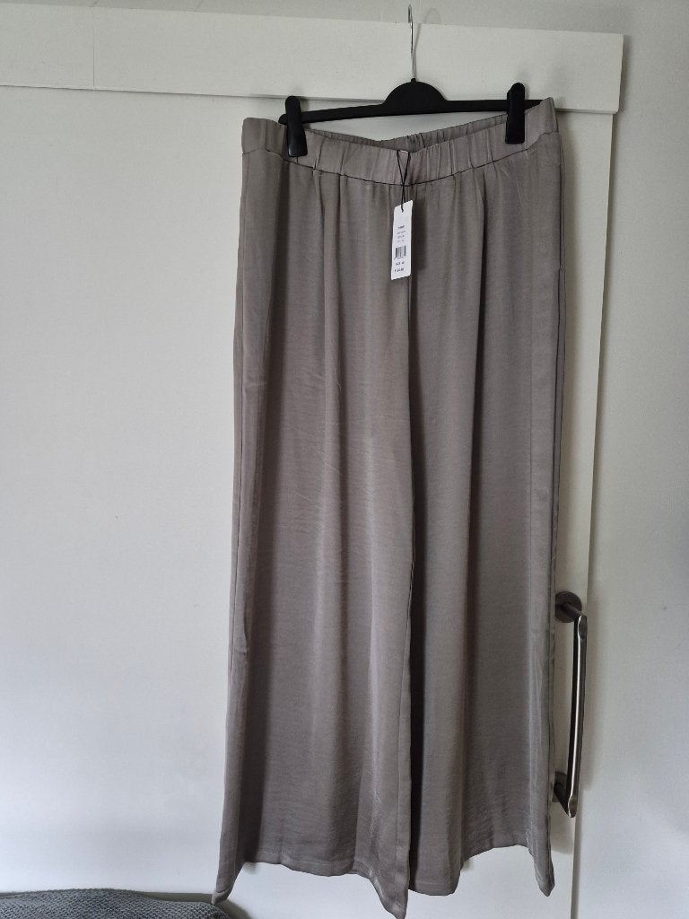 NIEUW dunne wijde broek norah maat 48, Maat 46/48 (XL) of groter, Nieuw, Ophalen of Verzenden, Norah