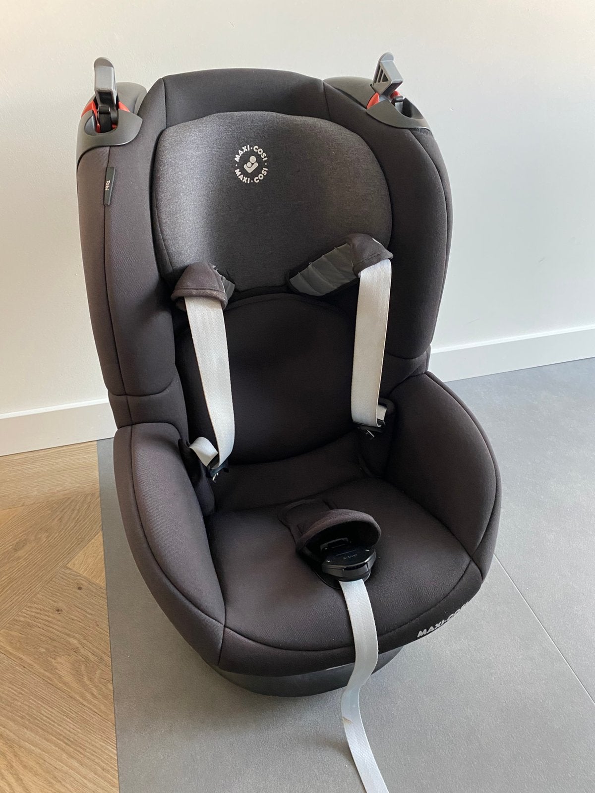 Maxi-Cosi Tobi Autostoel 9-18 kg – Zwart – Zeer nette staat, Kinderen en Baby's, Autostoeltjes, Ophalen, Autogordel, 9 t/m 18 kg