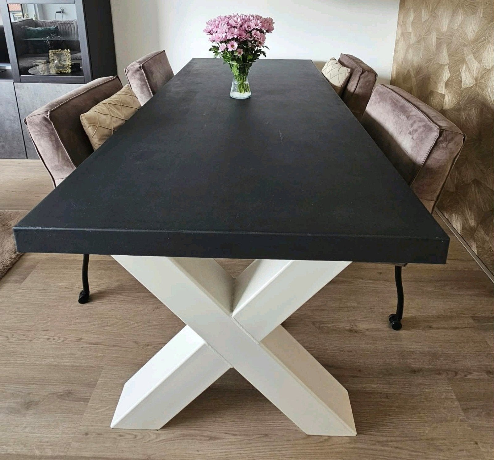 Stoere robuuste betonnen tafel met kruispoten, Ophalen, Overige materialen, 100 tot 150 cm, 200 cm of meer